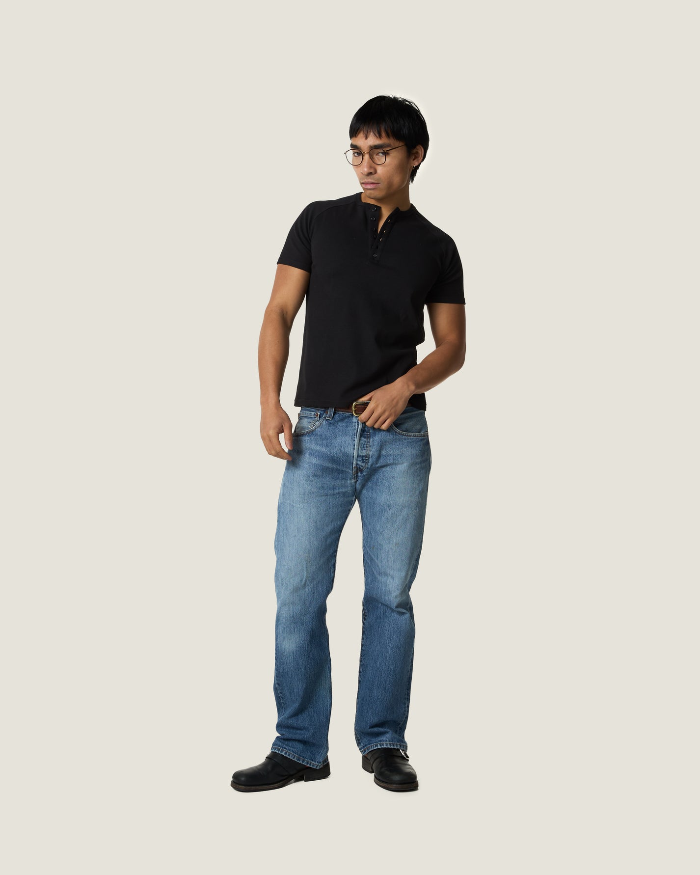 Short Sleeve Henley T-Shirt (Long Black)