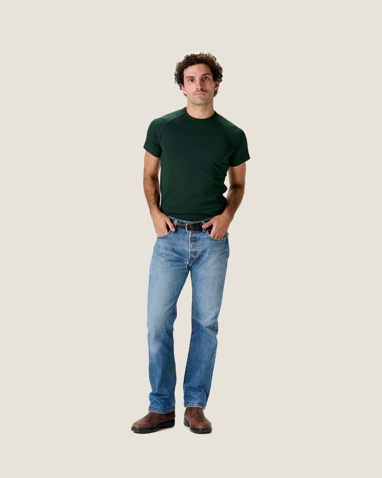 Oscar is 188cm wearing Size Medium