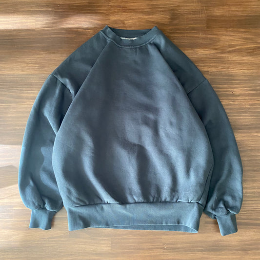 Cropped Relaxed Crewneck (Long Black)